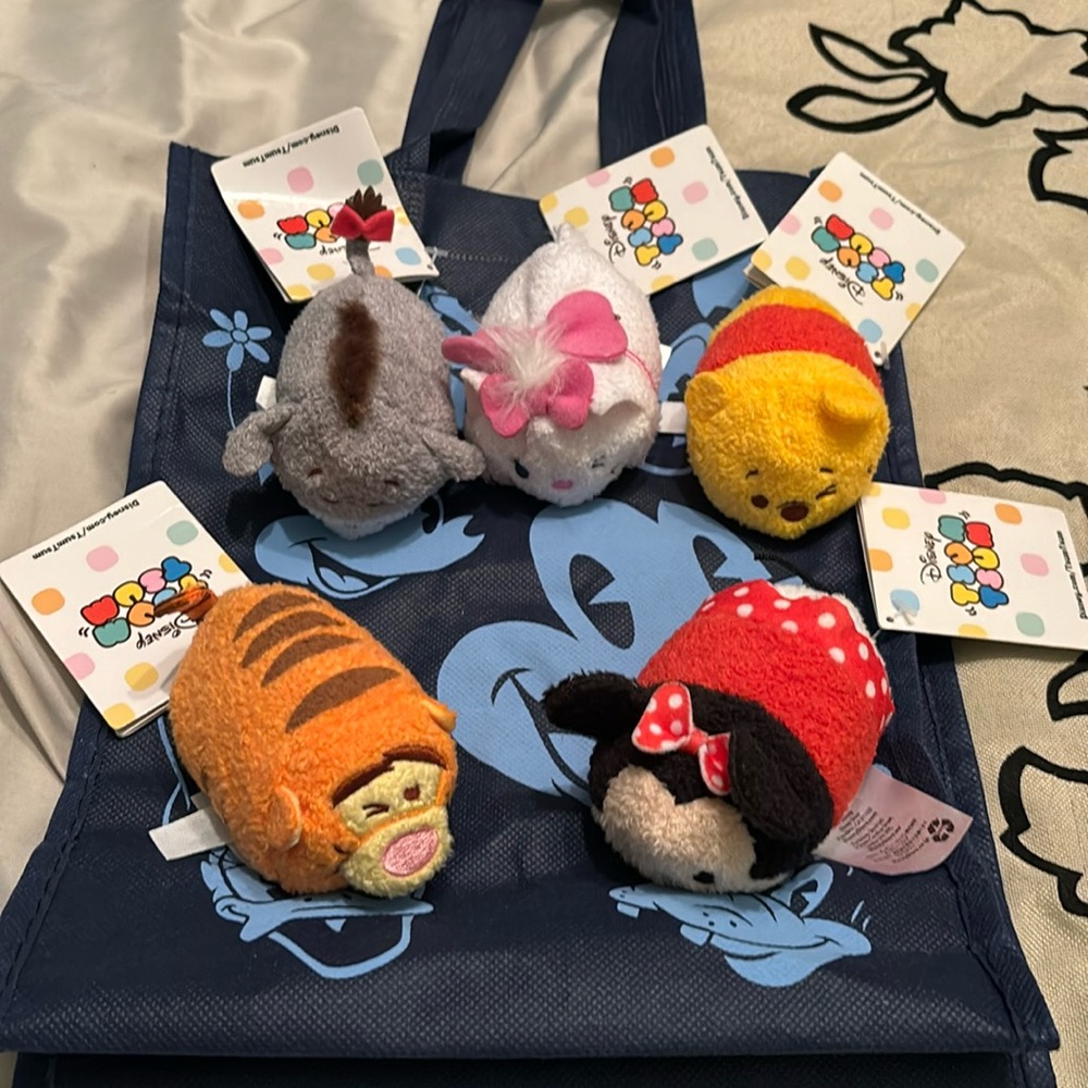DISNEY ASSORTED TSUM TSUM NWT